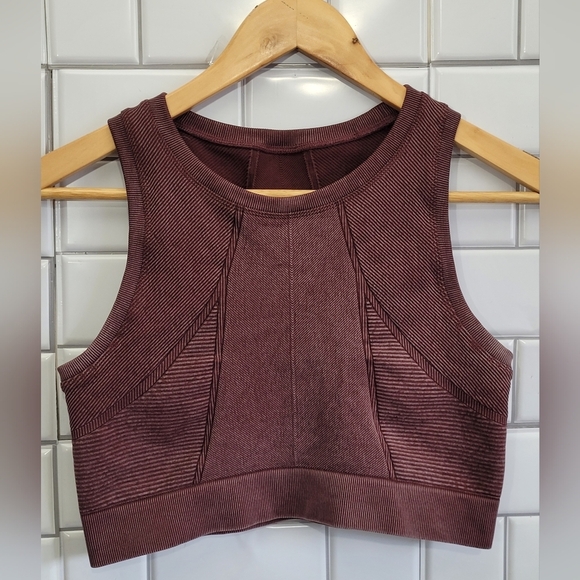 Women’s Crew Neck Style Sports Athletic Bra Full Coverage Wireless TexturedColo - Picture 2 of 5